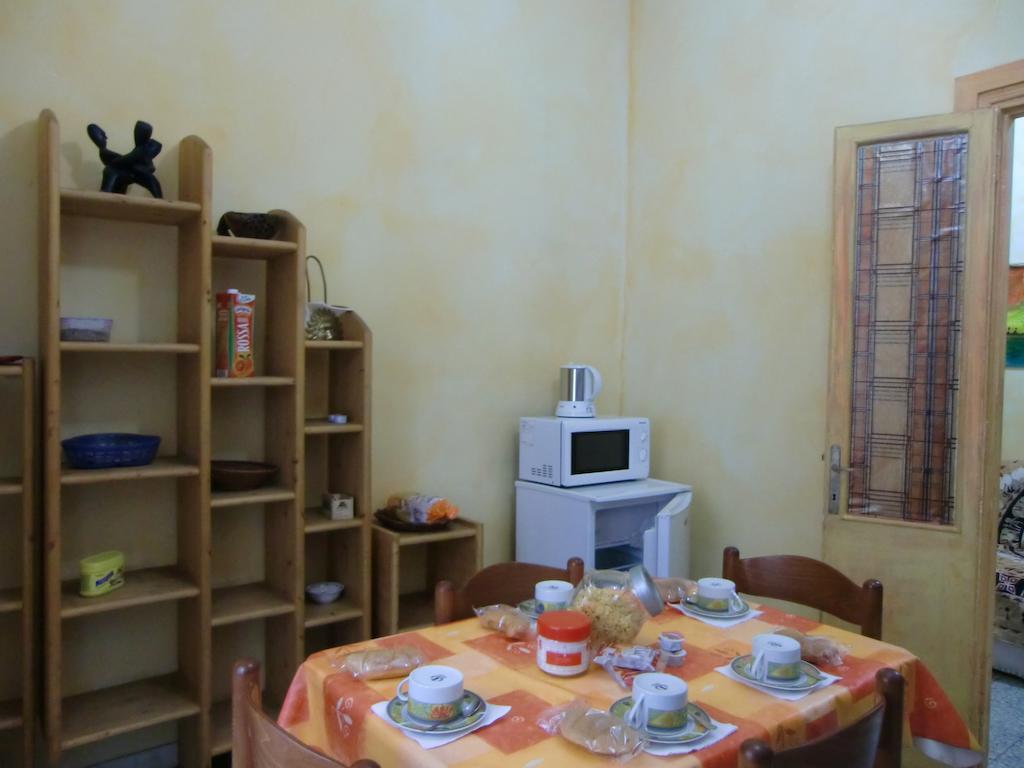 Momi Bed And Breakfast Róma Szoba fotó